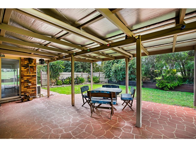 6 Pizzoni Road, Glenvale QLD 4350