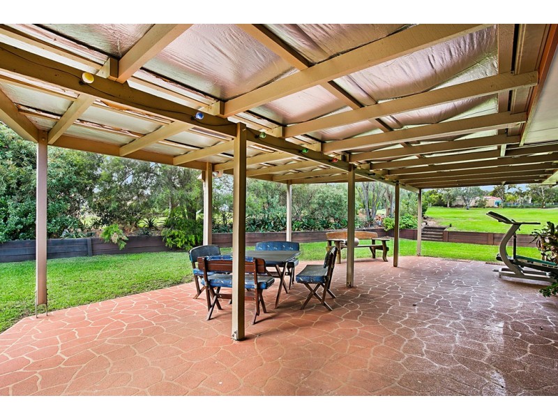 6 Pizzoni Road, Glenvale QLD 4350