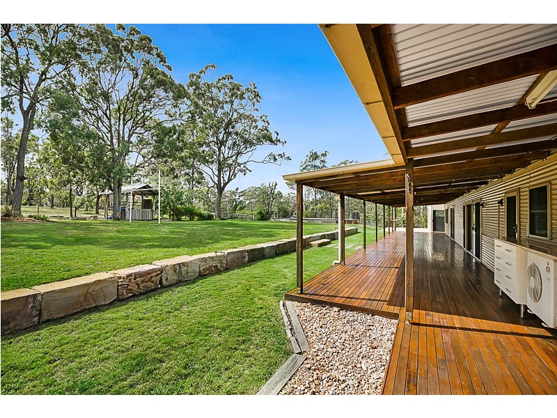 33 Rodeo Drive, Meringandan QLD 4352