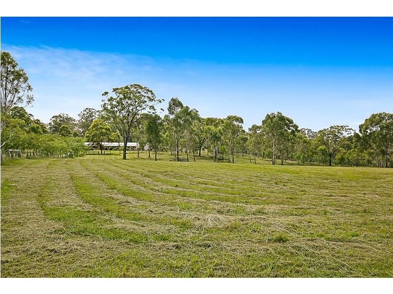 33 Rodeo Drive, Meringandan QLD 4352