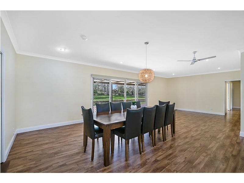 33 Rodeo Drive, Meringandan QLD 4352