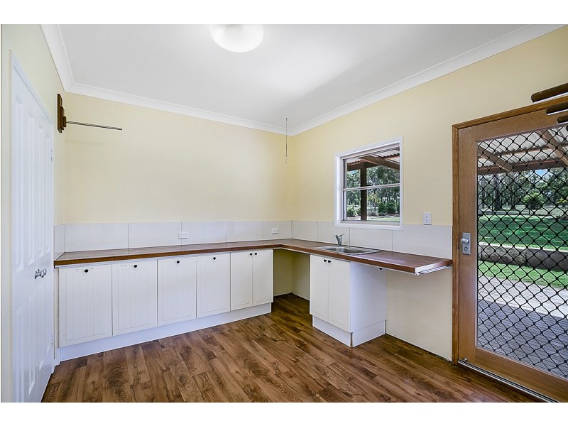 33 Rodeo Drive, Meringandan QLD 4352