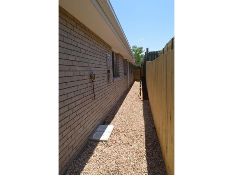 28 Carlin Street, Glenvale QLD 4350