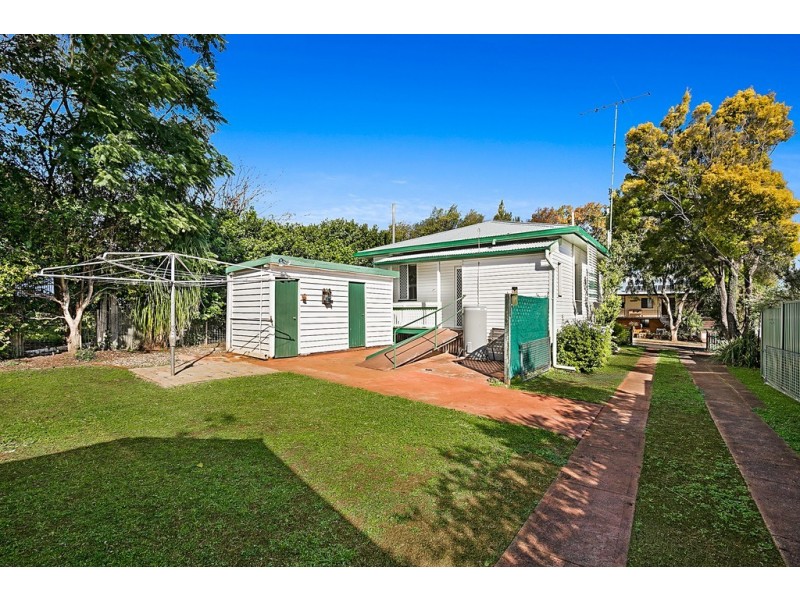 15 Boland Street, North Toowoomba QLD 4350