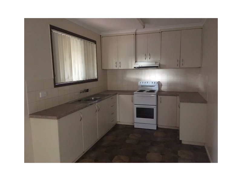 1 Jondaryan Street, Newtown QLD 4350