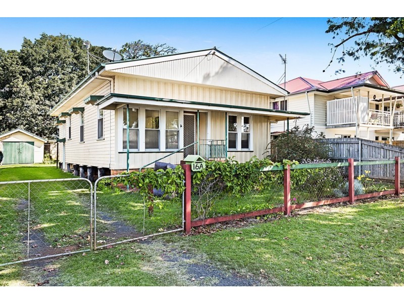 16a Wallace Street, Newtown QLD 4350
