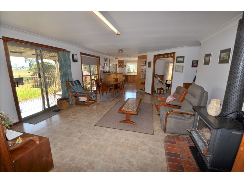 875 Oakey Cutella Road, Cutella QLD 4352