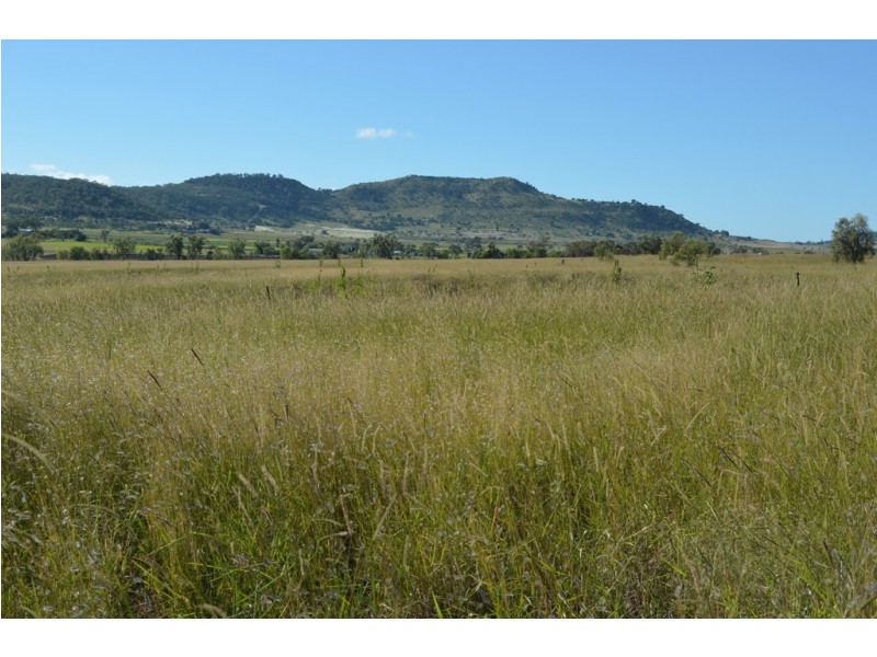 875 Oakey Cutella Road, Cutella QLD 4352