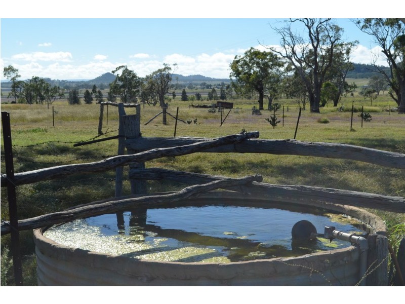 875 Oakey Cutella Road, Cutella QLD 4352