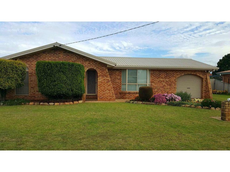 30 Matthews Street, Harristown QLD 4350