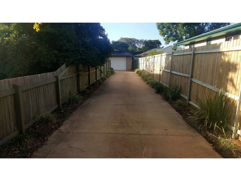 5a Devine Street, Harristown QLD 4350