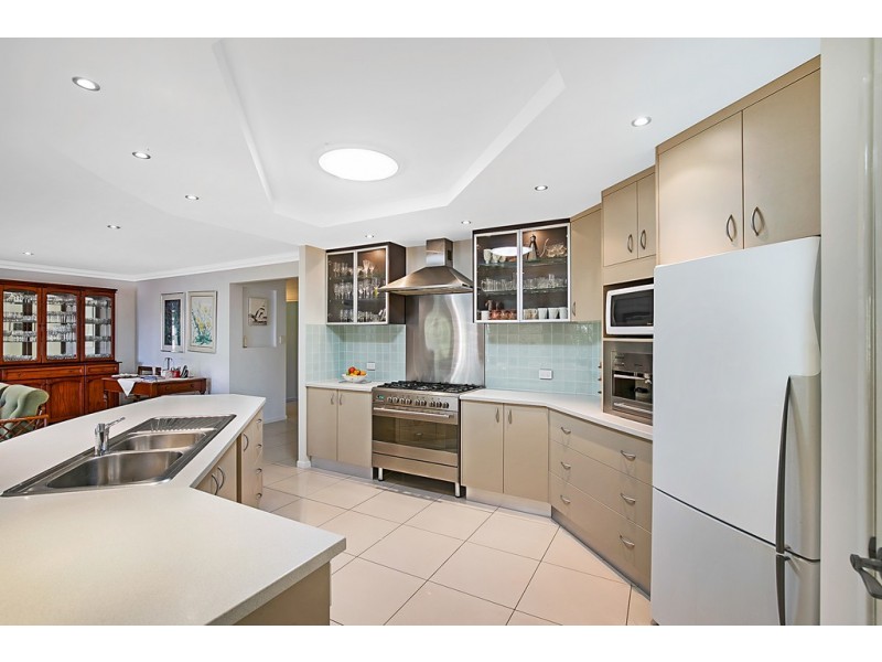 12 Windemere Terrace, Mount Lofty QLD 4350