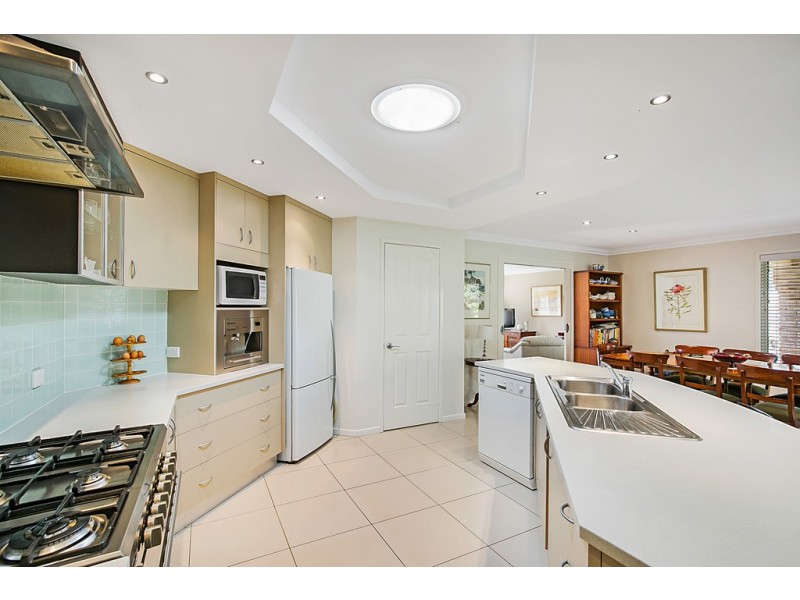 12 Windemere Terrace, Mount Lofty QLD 4350