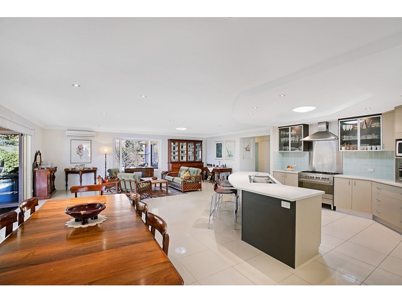 12 Windemere Terrace, Mount Lofty QLD 4350