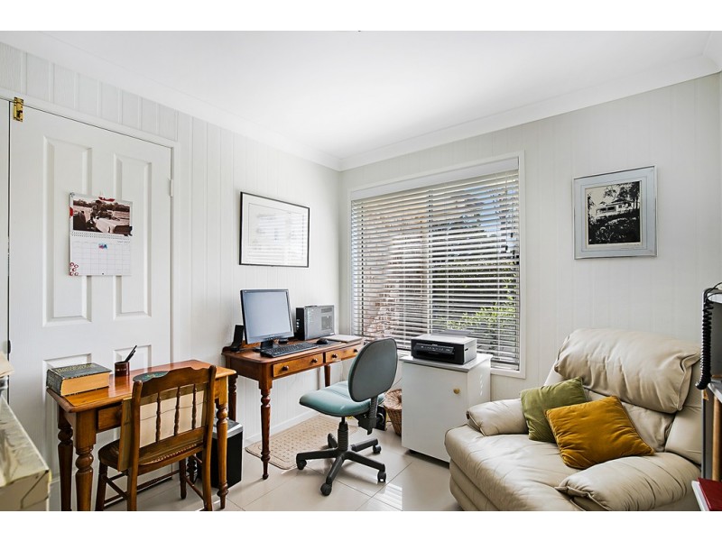 12 Windemere Terrace, Mount Lofty QLD 4350