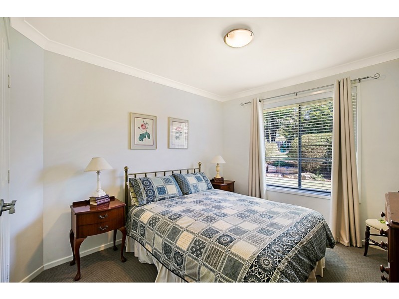 12 Windemere Terrace, Mount Lofty QLD 4350