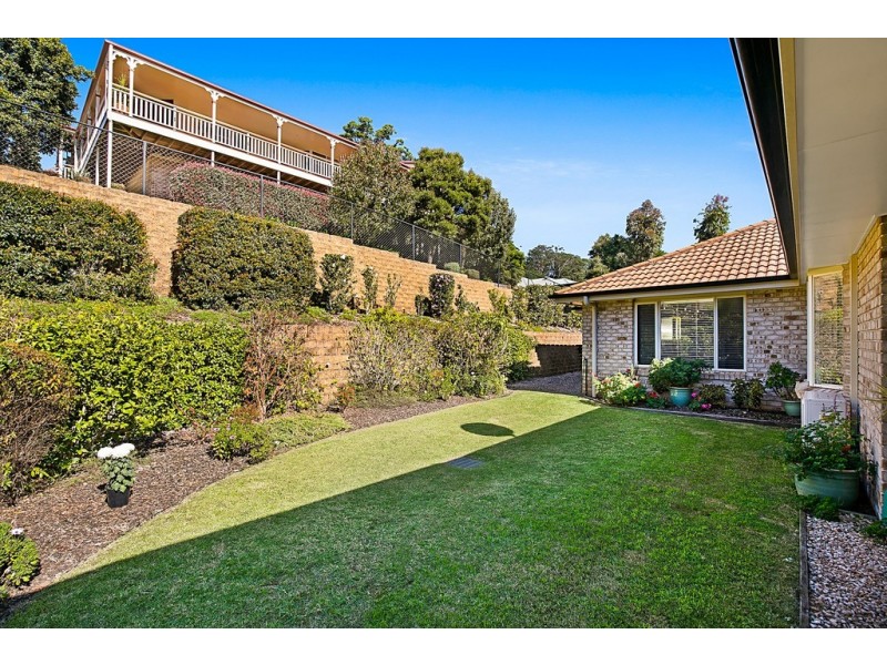 12 Windemere Terrace, Mount Lofty QLD 4350