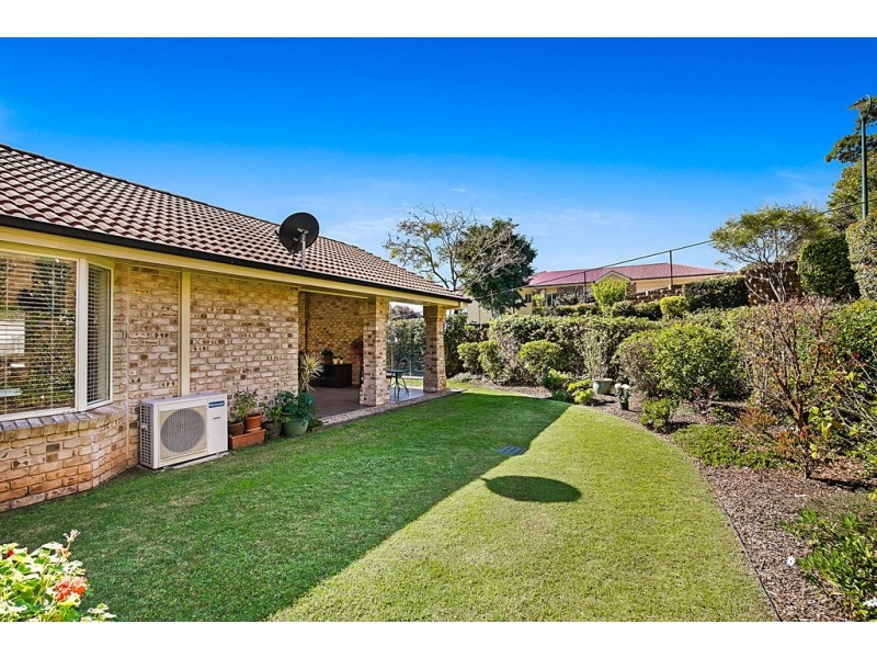 12 Windemere Terrace, Mount Lofty QLD 4350