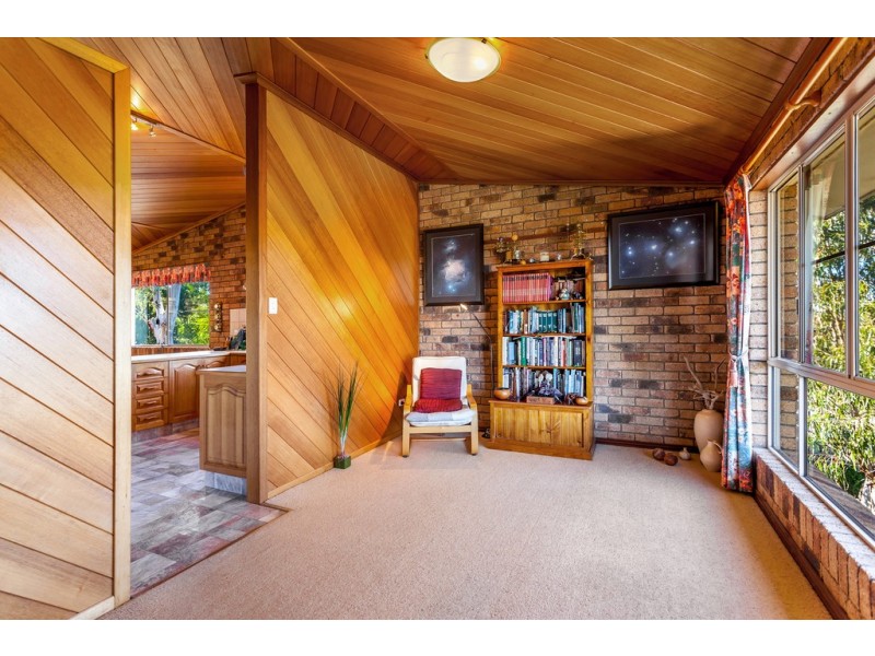 12 Koala Drive, Gowrie Junction QLD 4352