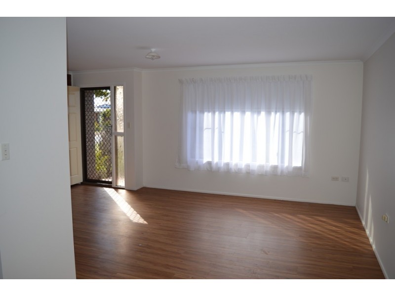 44 Lotus Crescent, Centenary Heights QLD 4350