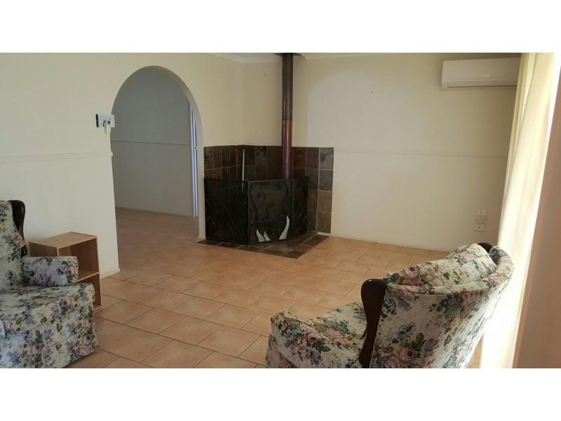 21 Adams Road, Cabarlah QLD 4352