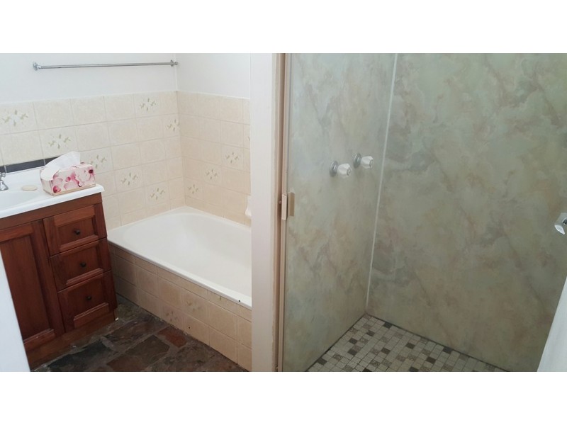 21 Adams Road, Cabarlah QLD 4352