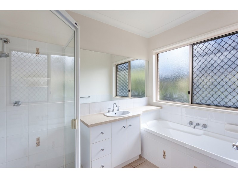 9 Timothy Drive, Vale View QLD 4352