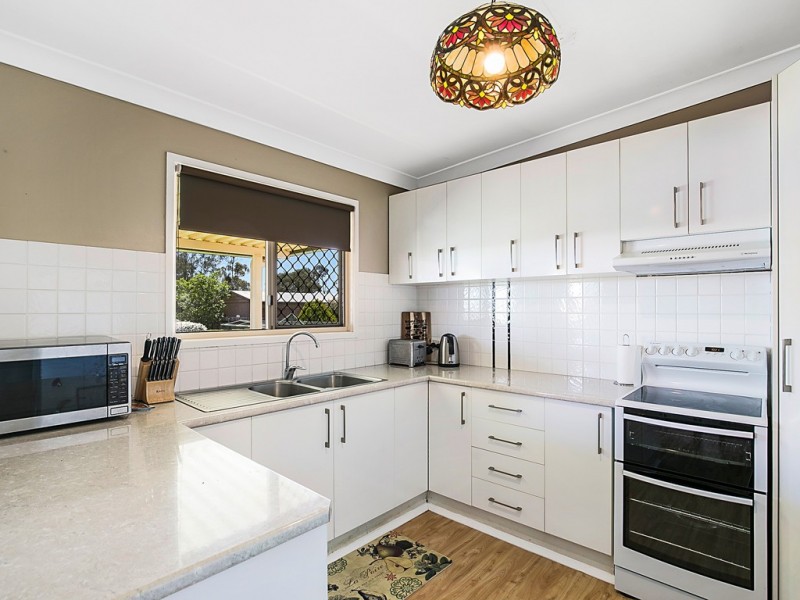 6 Fairfax Street, Cambooya QLD 4358