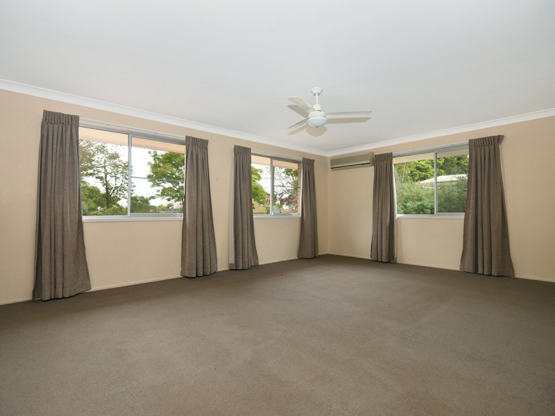 4 Kessler Street, Centenary Heights QLD 4350