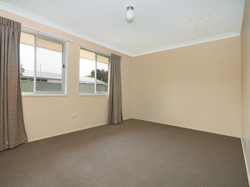 4 Kessler Street, Centenary Heights QLD 4350