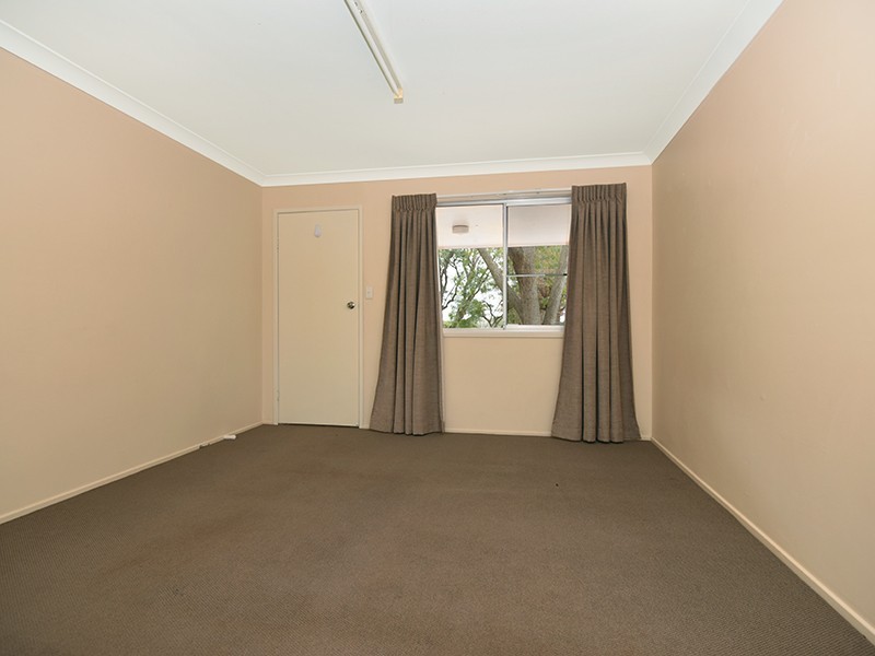 4 Kessler Street, Centenary Heights QLD 4350