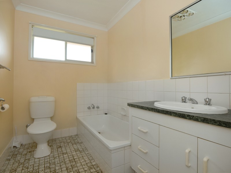4 Kessler Street, Centenary Heights QLD 4350
