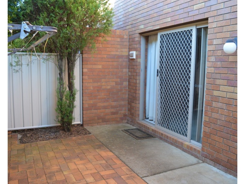 6/7 Horrocks Crescent, Toowoomba City QLD 4350