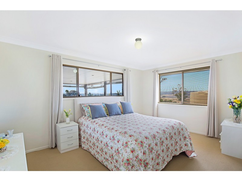 20 Peters Road, Meringandan West QLD 4352