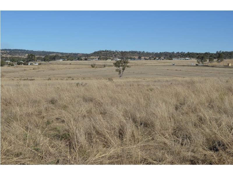 20 Peters Road, Meringandan West QLD 4352