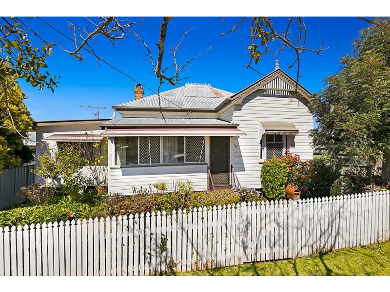 36 Goggs Street, Toowoomba QLD 4350