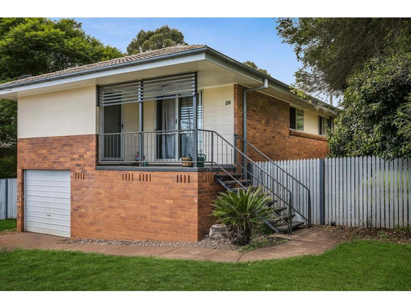 20 Festival Street, Rockville QLD 4350