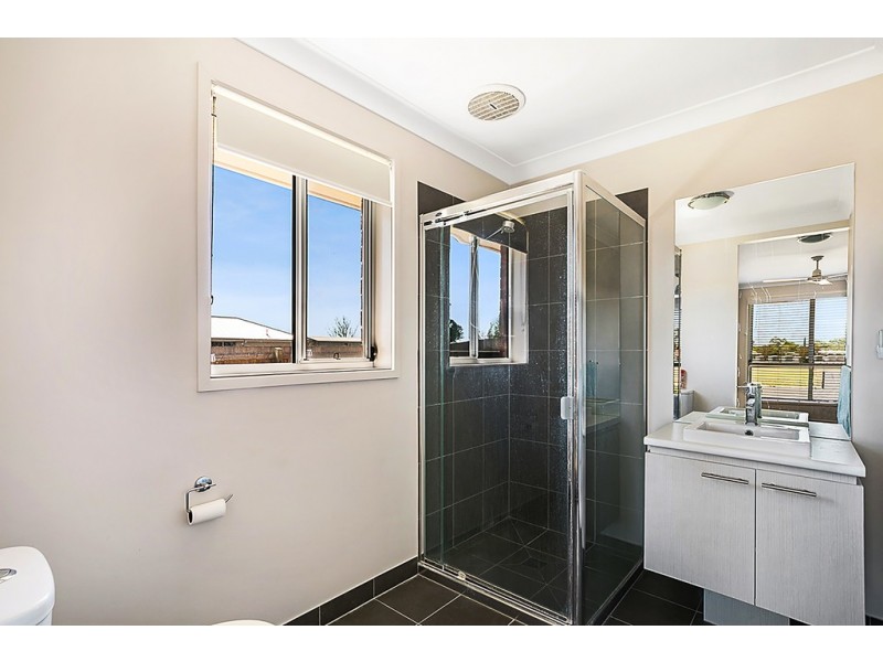 28 Neville Road, Clifton QLD 4361