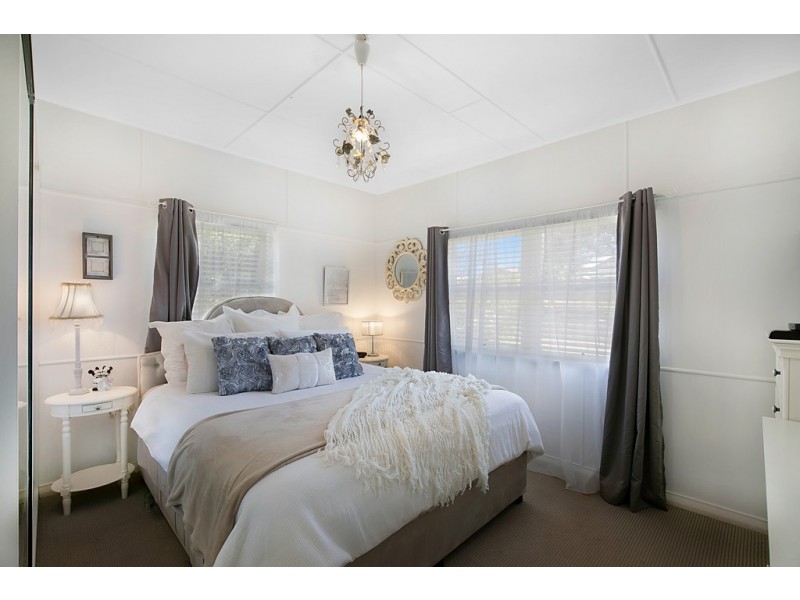 46 Ramsay Street, Centenary Heights QLD 4350