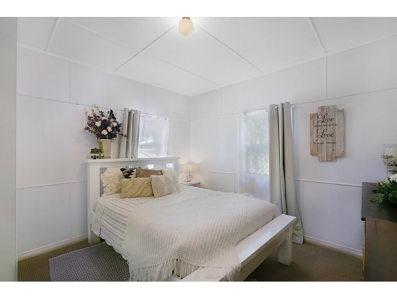 46 Ramsay Street, Centenary Heights QLD 4350