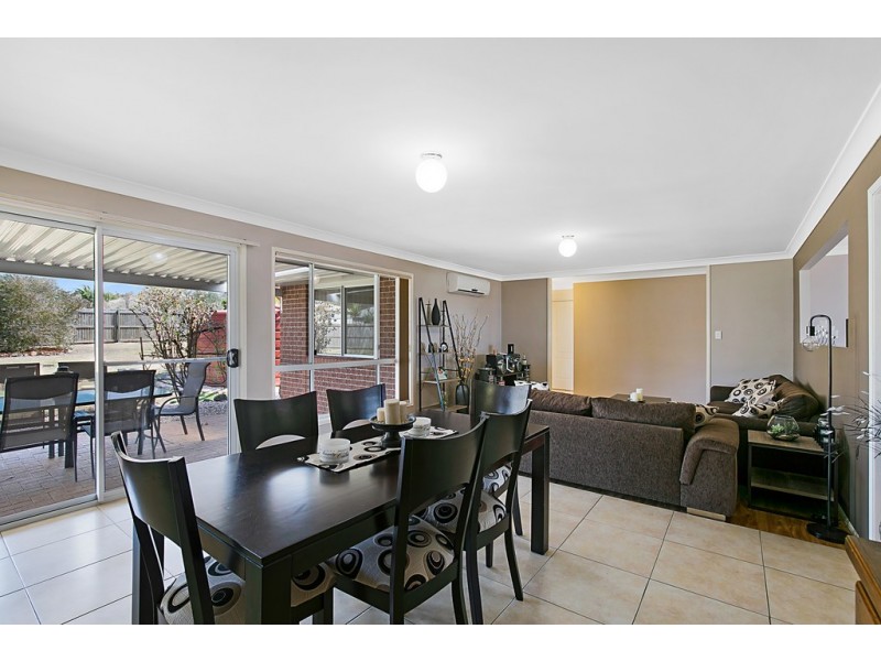 12 Kookaburra Court, Meringandan West QLD 4352
