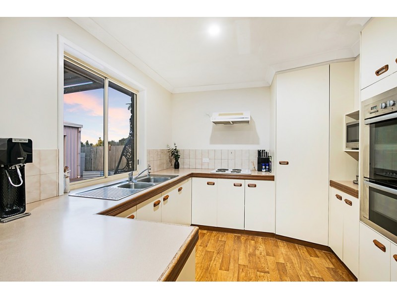 19 Kratzmann Court, Kearneys Spring QLD 4350