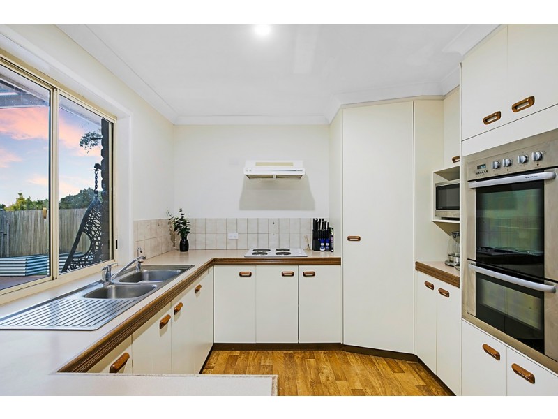 19 Kratzmann Court, Kearneys Spring QLD 4350