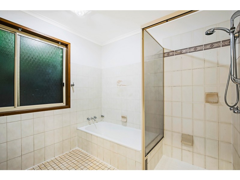 19 Kratzmann Court, Kearneys Spring QLD 4350