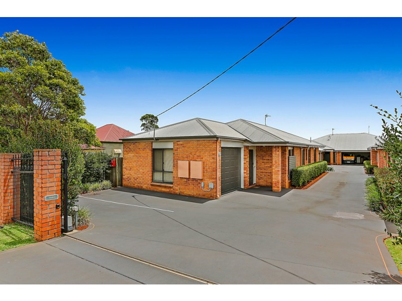 4/237 South Street, South Toowoomba QLD 4350