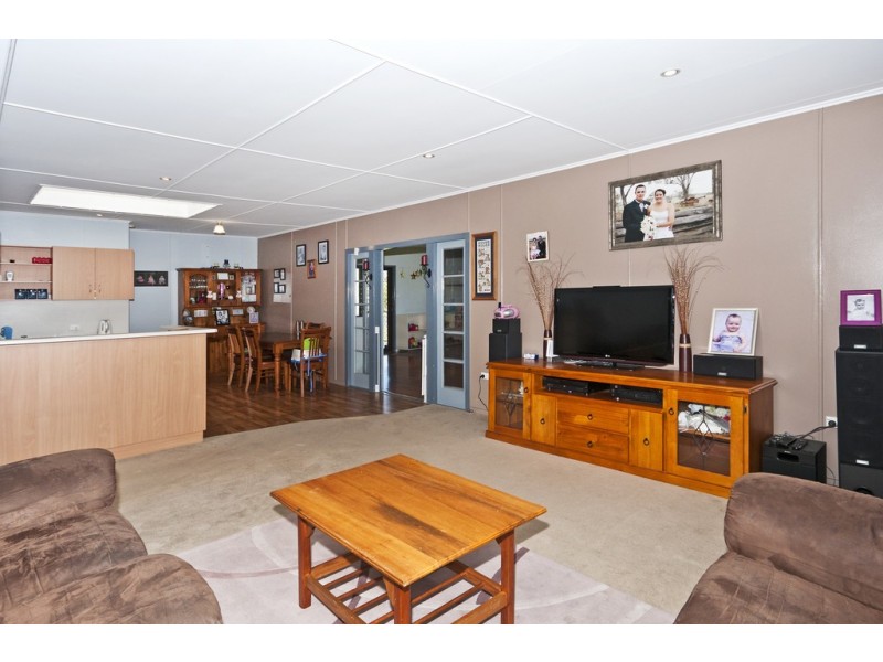 85 EAST STREET, Clifton QLD 4361