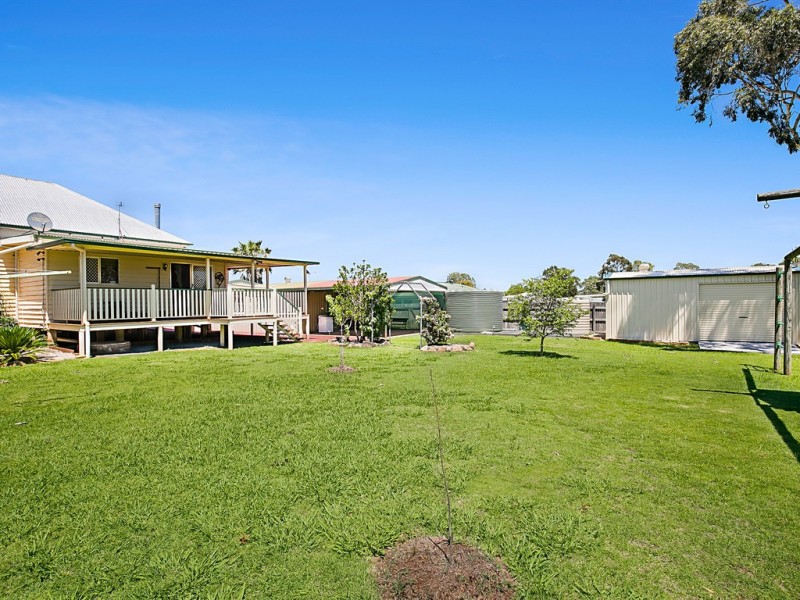 6 FAIRFAX STREET, Cambooya QLD 4358