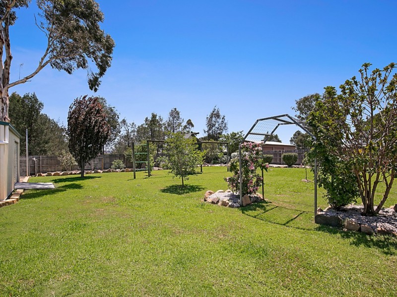 6 FAIRFAX STREET, Cambooya QLD 4358