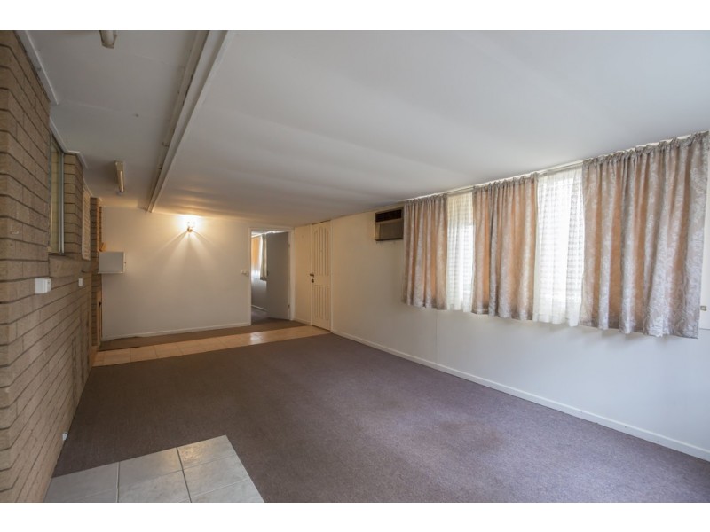 5 Raelyn Street, Centenary Heights QLD 4350