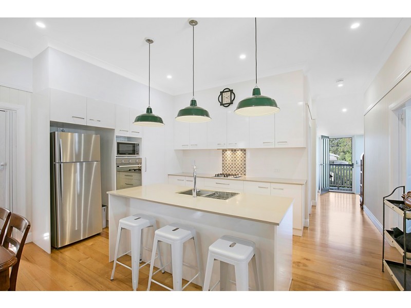 10 Atkinson Street, South Toowoomba QLD 4350